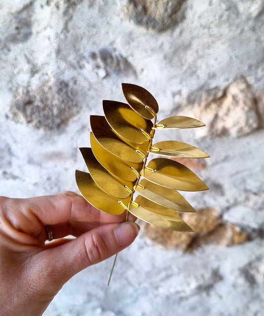 Aurea Foliage in Brass